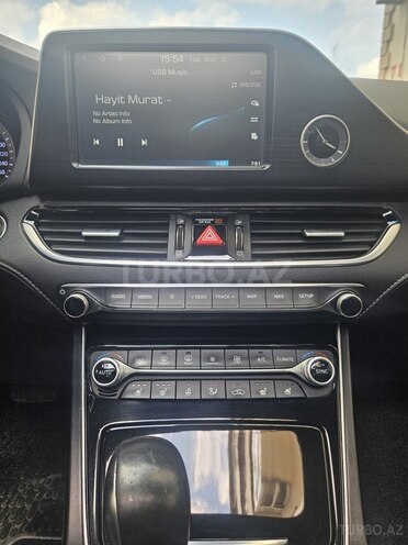 Hyundai Grandeur-18