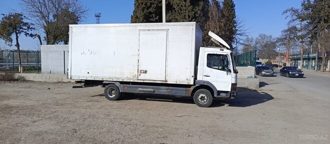 Mercedes Atego 815-2