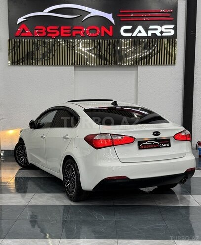 Kia Cerato-10