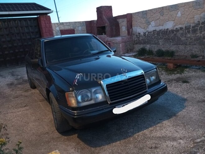 Mercedes 200 D-3