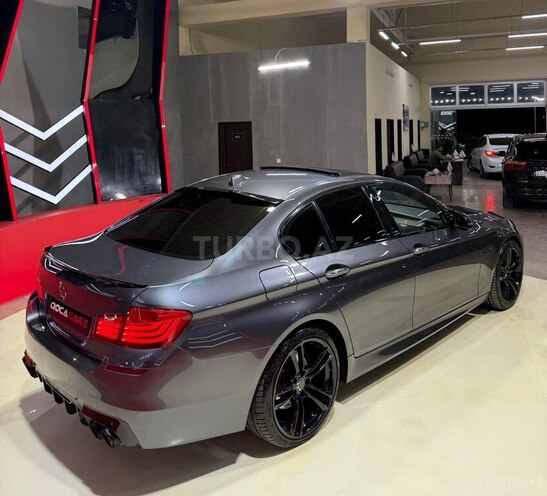 BMW 528-9