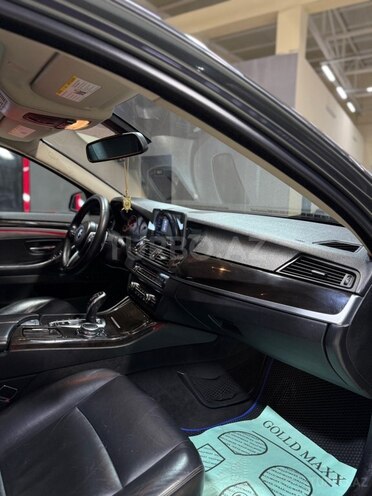 BMW 528-19