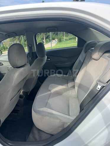 Chevrolet Cobalt-6