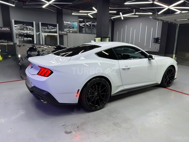 Ford Mustang-6