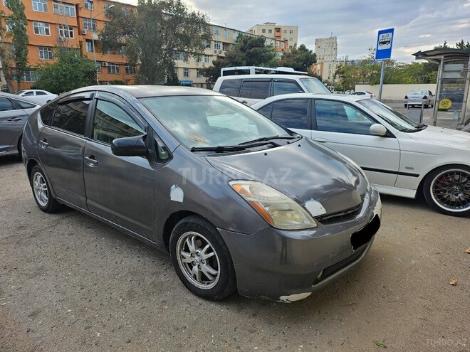 Toyota Prius-1