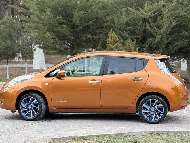 Nissan Leaf-3