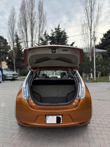 Nissan Leaf-6