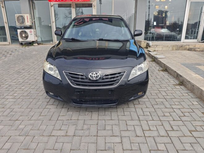 Toyota Camry-1