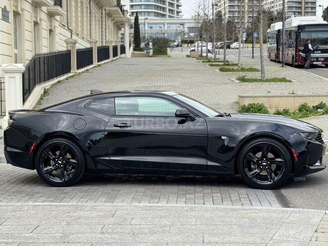 Chevrolet Camaro-11