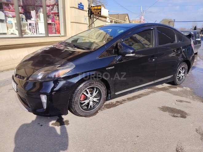 Toyota Prius-7