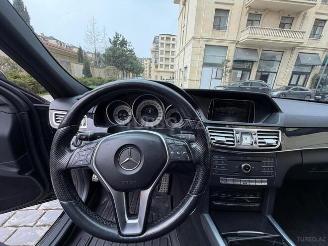 Mercedes E 250 4MATIC-11