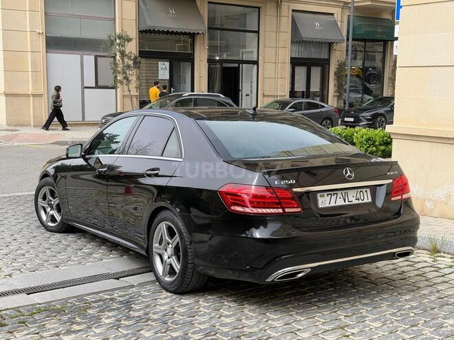 Mercedes E 250 4MATIC-4