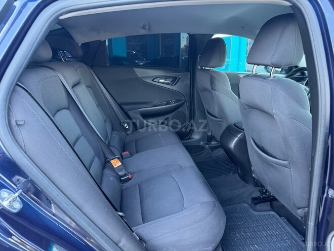 Chevrolet Malibu-13