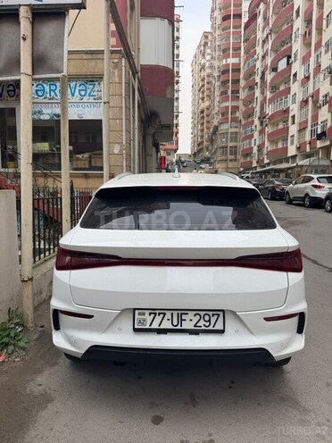 BYD e2-4