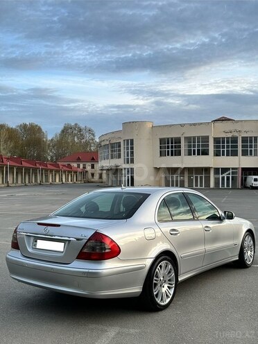 Mercedes E 220-6