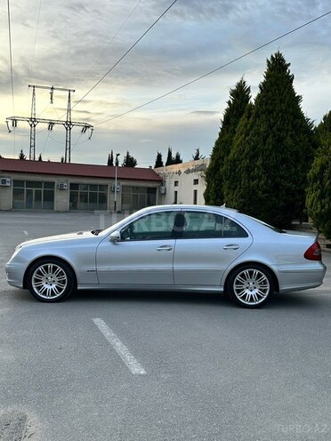 Mercedes E 220-4