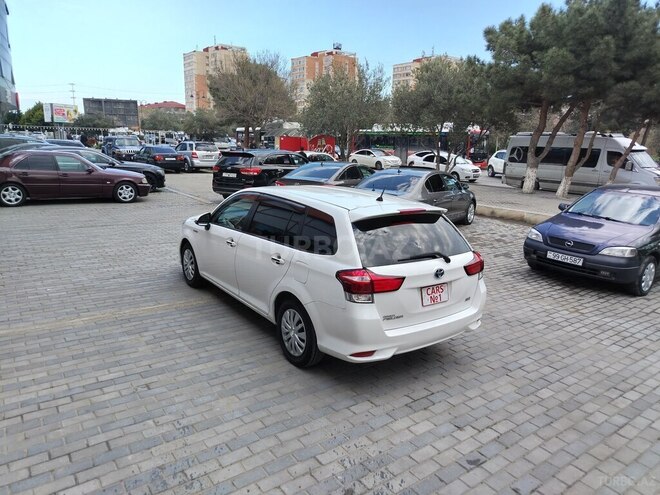 Toyota Corolla Fielder-10