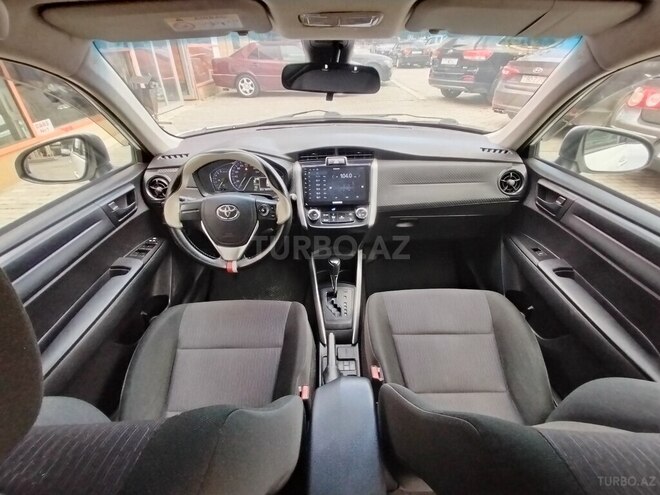 Toyota Corolla Fielder-19