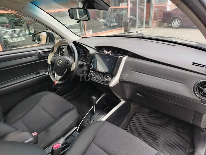 Toyota Corolla Fielder-20