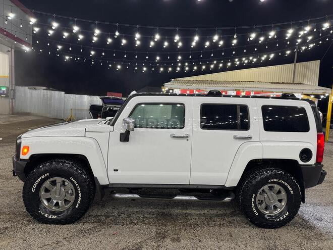 Hummer H3-2