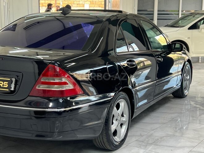 Mercedes C 240-11