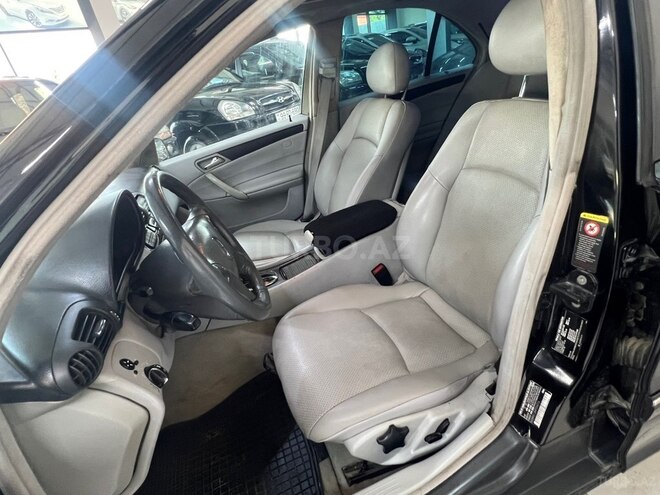 Mercedes C 240-17