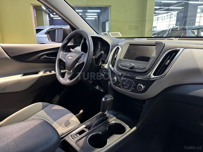 Chevrolet Equinox-12