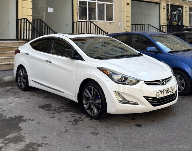 Hyundai Elantra-8