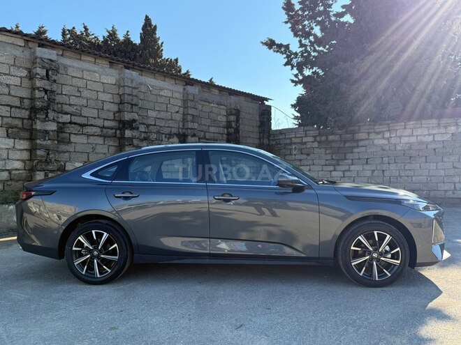 Changan Eado-4