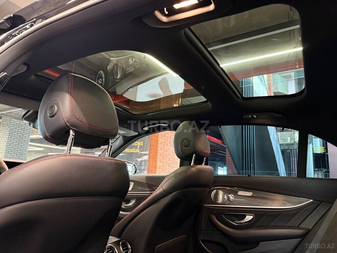 Mercedes  2018, 84,956 km - 3.0 l - Bakı