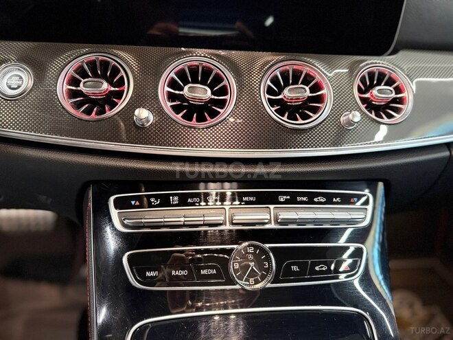 Mercedes  2018, 84,956 km - 3.0 l - Bakı