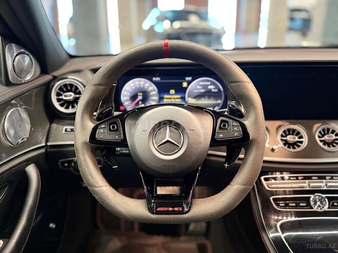 Mercedes  2018, 84,956 km - 3.0 l - Bakı