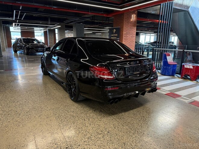 Mercedes  2018, 84,956 km - 3.0 l - Bakı