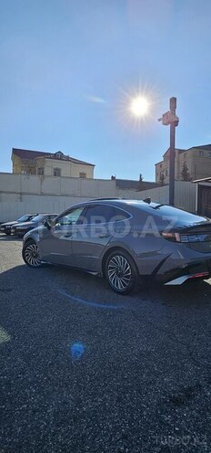 Hyundai Sonata-5
