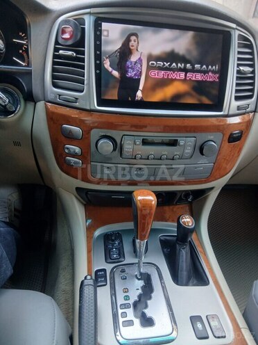 Lexus LX 470-13