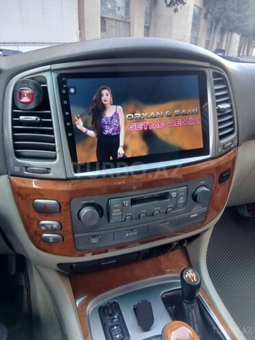 Lexus LX 470-15