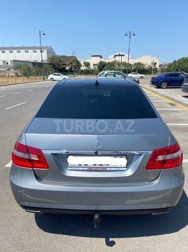 Mercedes E 220-3