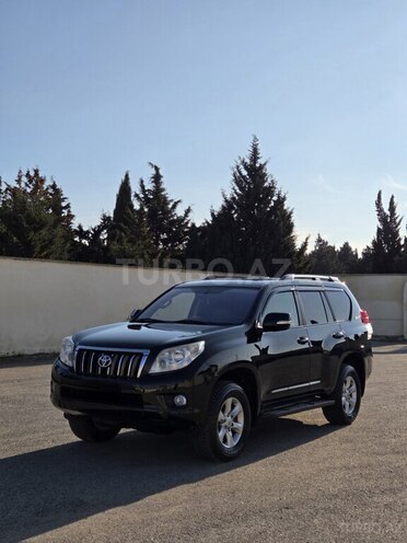 Toyota Land Cruiser Prado-4