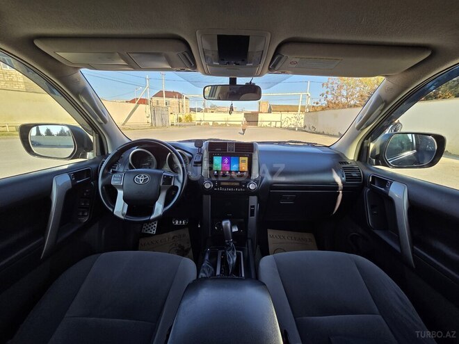 Toyota Land Cruiser Prado-10