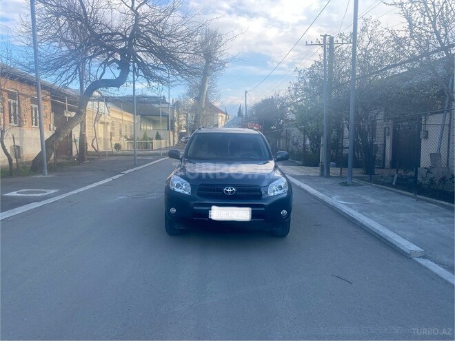 Toyota RAV4-1