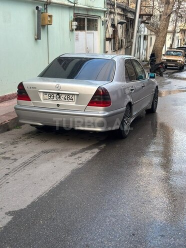 Mercedes C 240-4