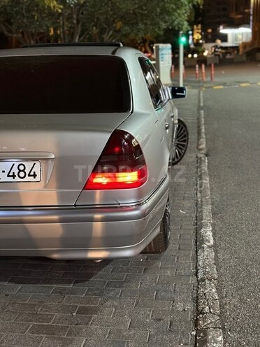 Mercedes C 240-8