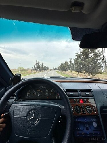 Mercedes C 240-15