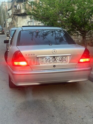 Mercedes C 240-12