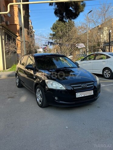 Kia Ceed-1