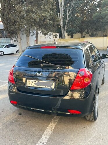 Kia Ceed-4