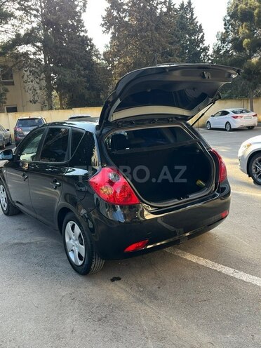 Kia Ceed-11
