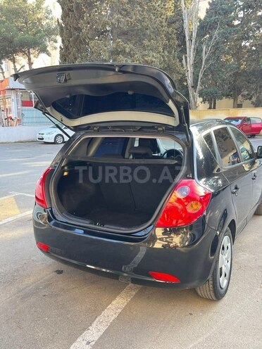 Kia Ceed-12
