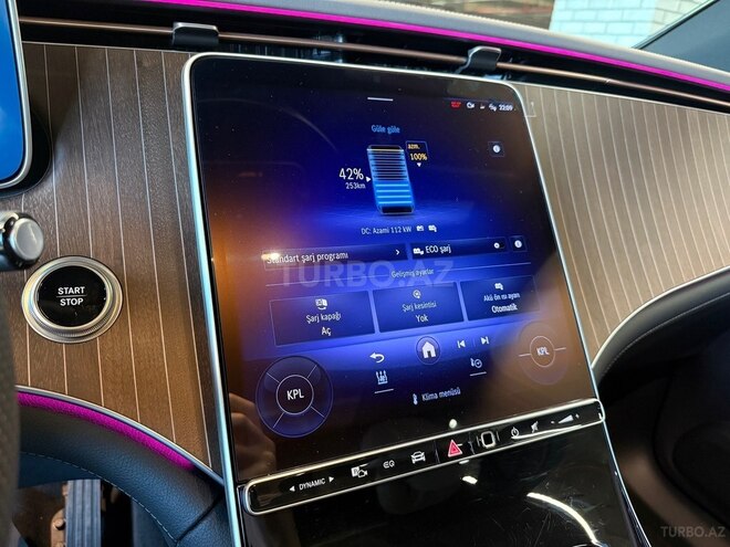Mercedes EQE SUV-14