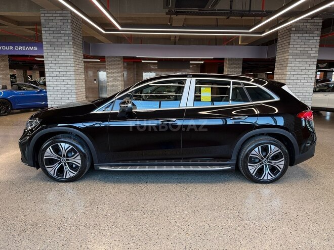 Mercedes EQE SUV-8